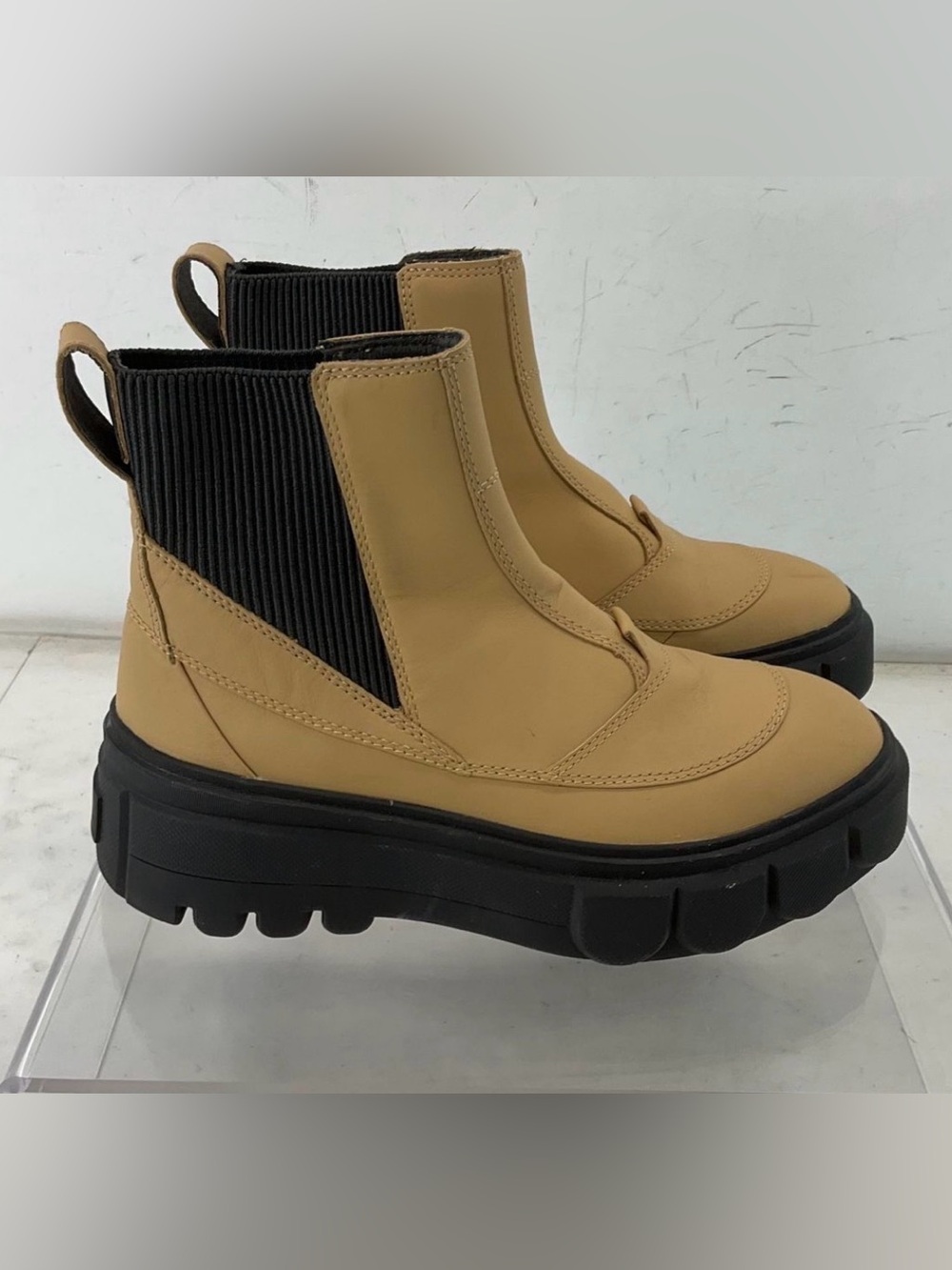 Sorel Caribou X Tan Black Leather
Fabric Waterproof Chelsea Boots 7.5